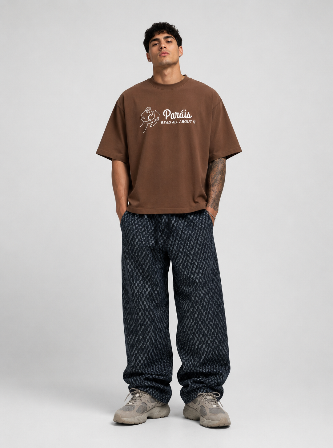 Paráis Big News Cropped Oversized T-shirt (Cinnamon Brown )