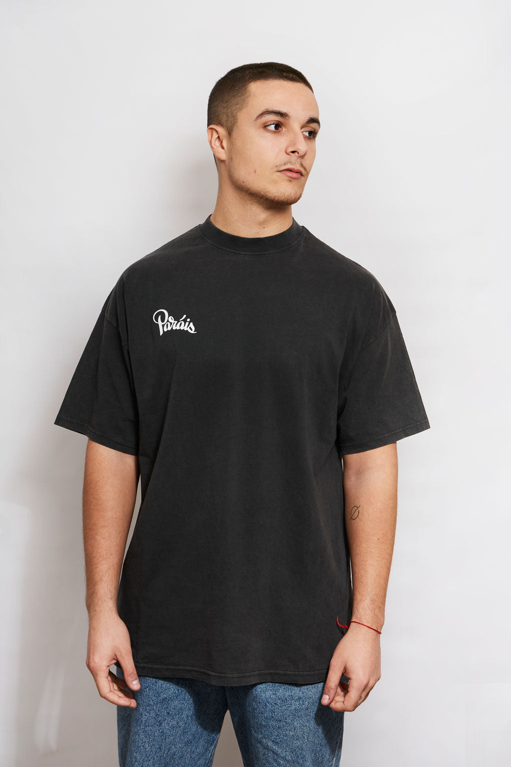 Paráis Vintage Black Tee